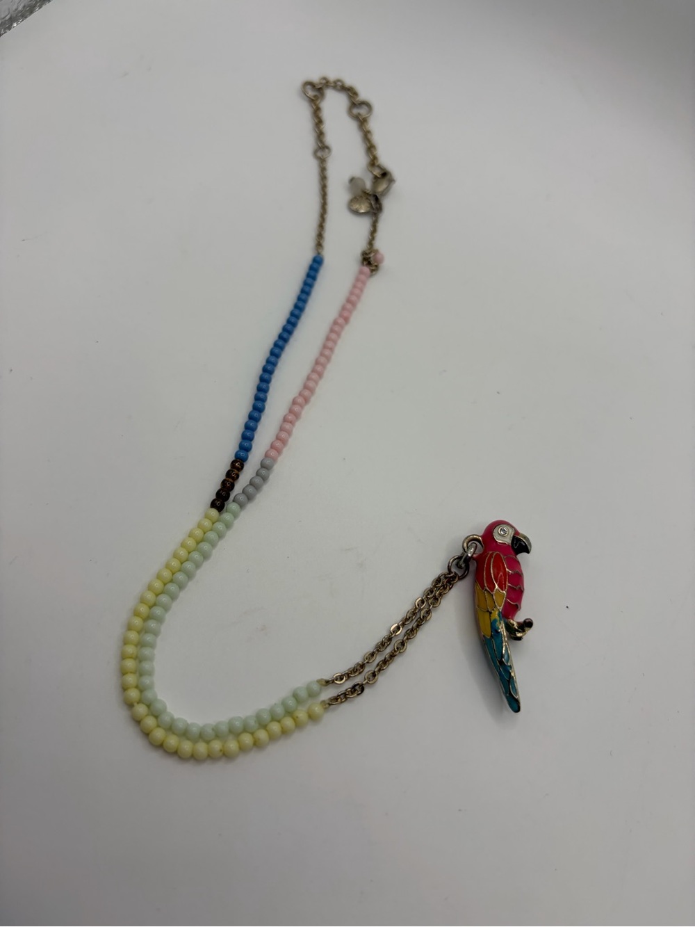 Multicolor Parrot Bead Toy Necklace for Pet Birds - Pink, Blue, Yellow